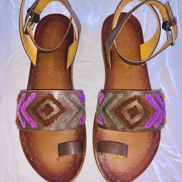 Free People Sandals - Picture 2 of 3